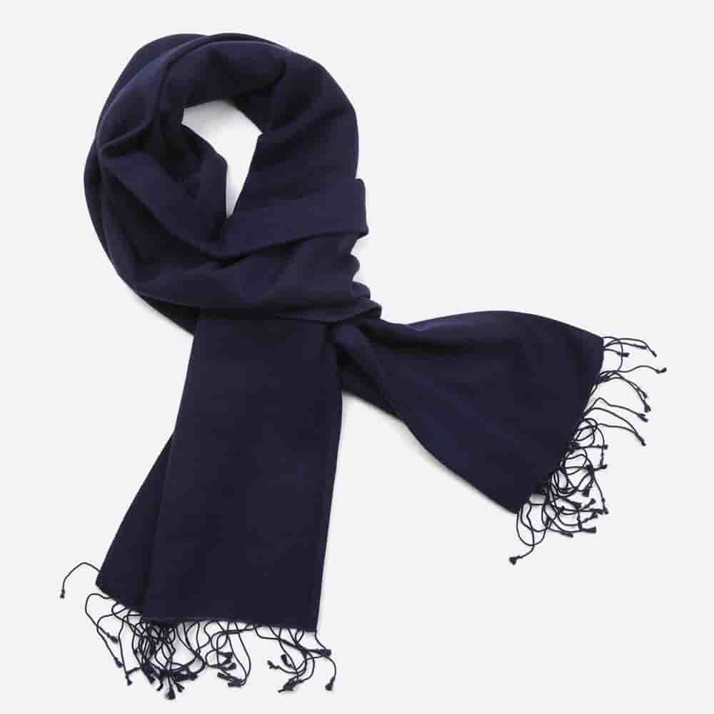 Hand-Knitted Wool Scarf – Image 3